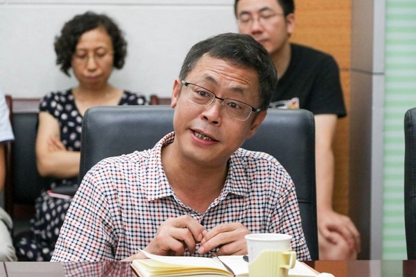 通天论坛
院长隆克平.jpg